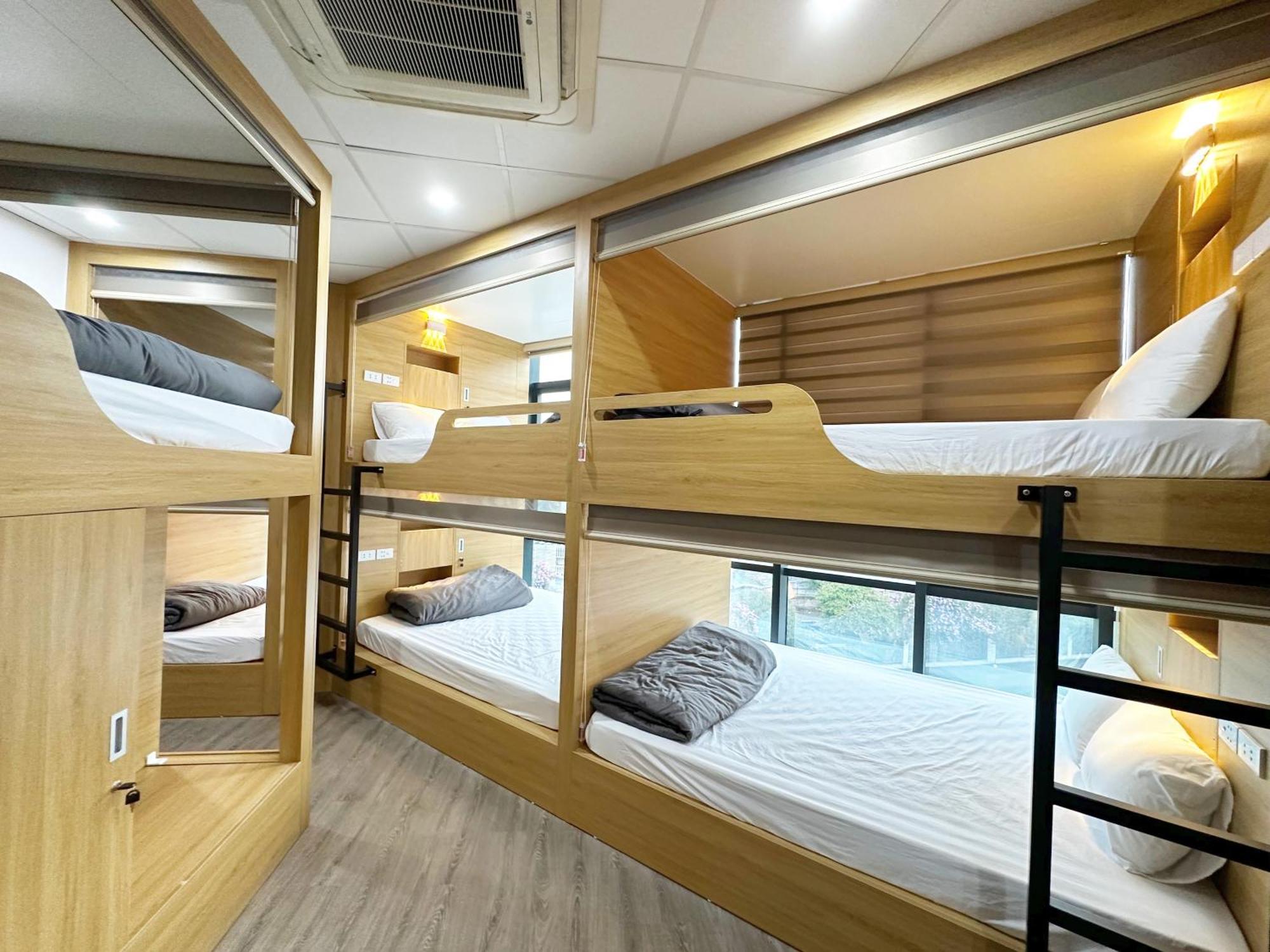 Hanoi Capsule Station Hostel Exterior photo