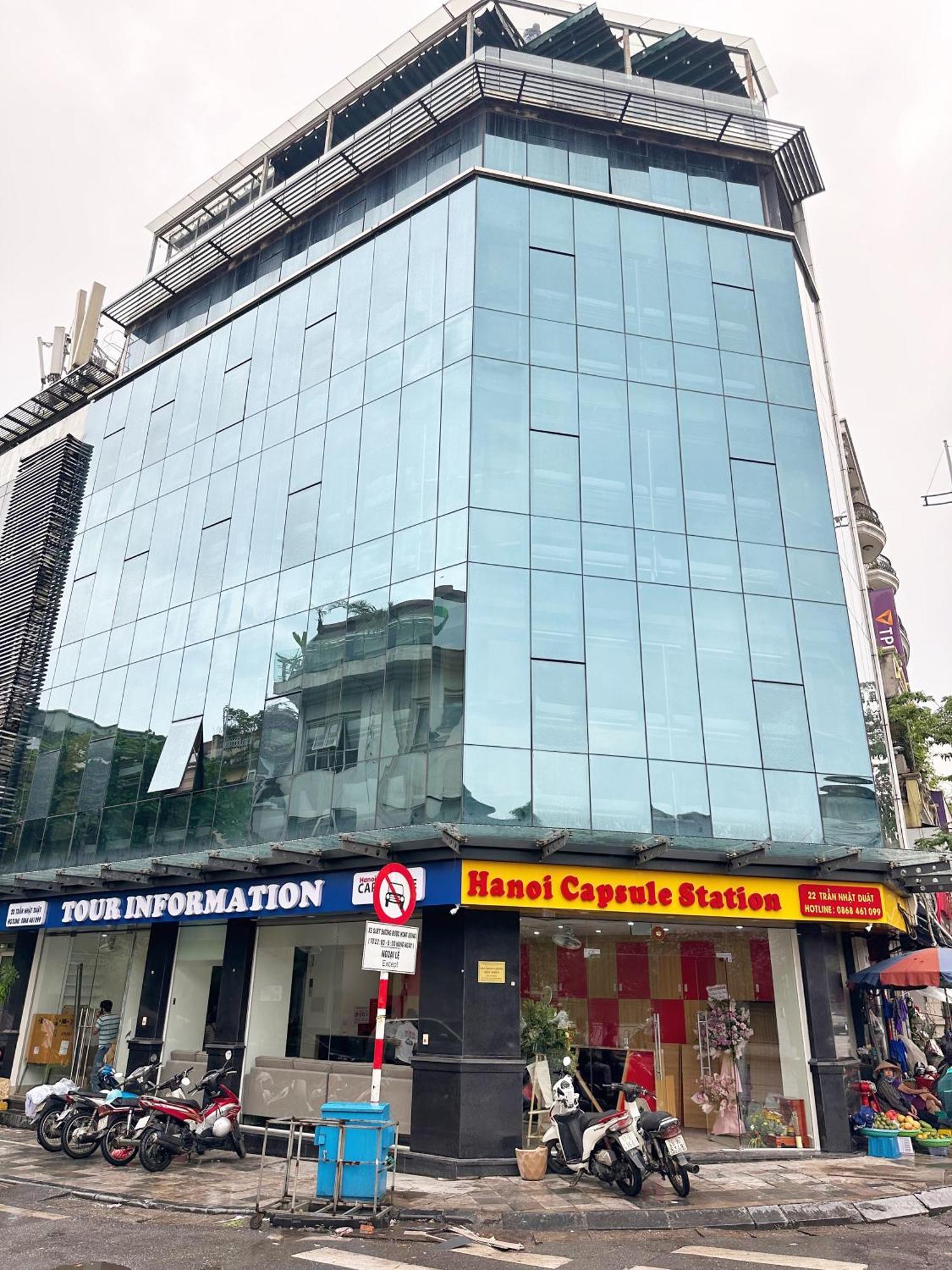 Hanoi Capsule Station Hostel Exterior photo
